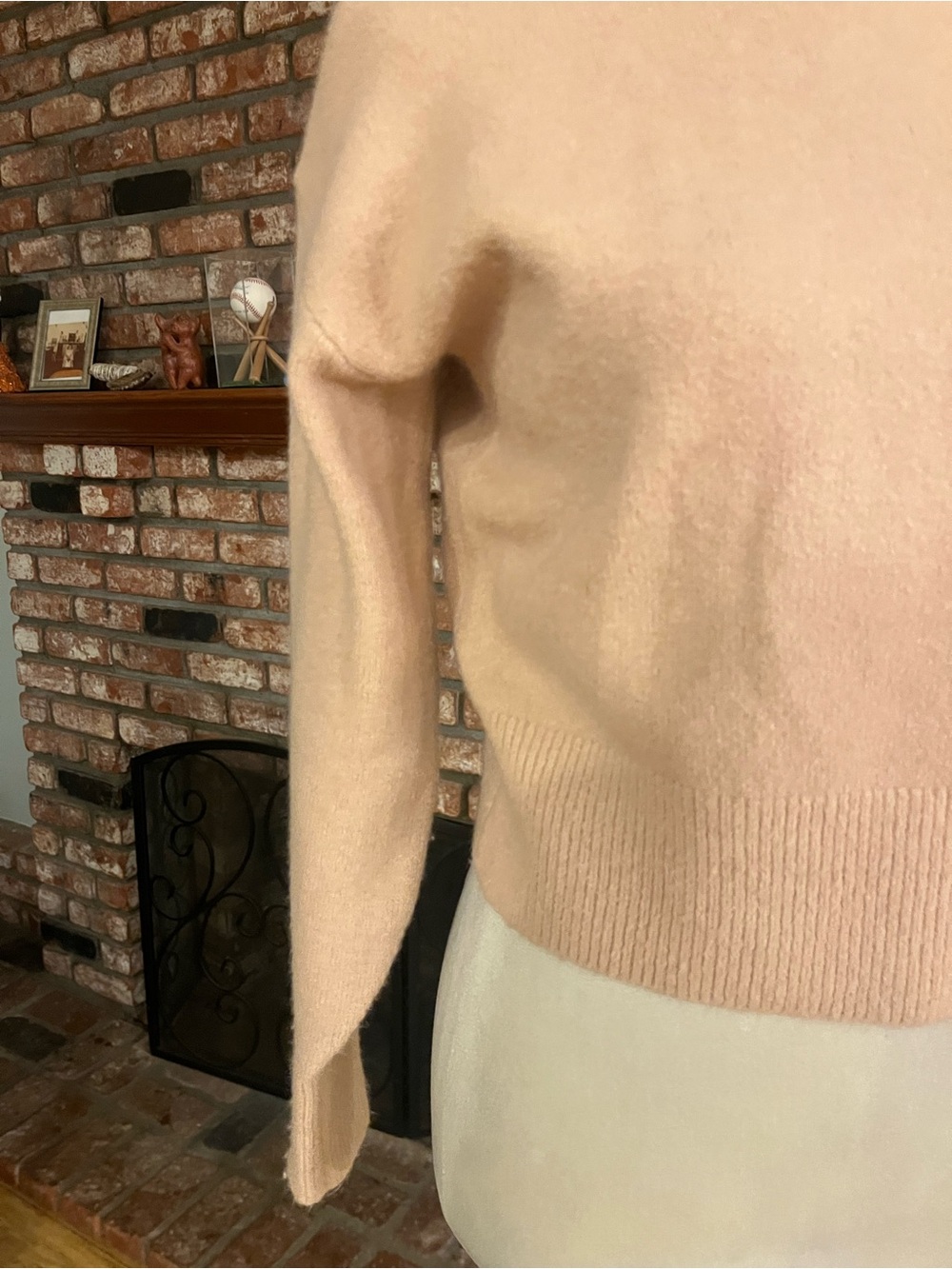 & Other Stories Cropped Mock Neck Sweater - Blush Cream - Picture 3 of 6